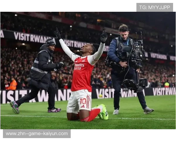 阿森纳锋线速度与配合在比赛中起到决定作用 阿森纳锋线速度与配合在比赛中起到决定作用