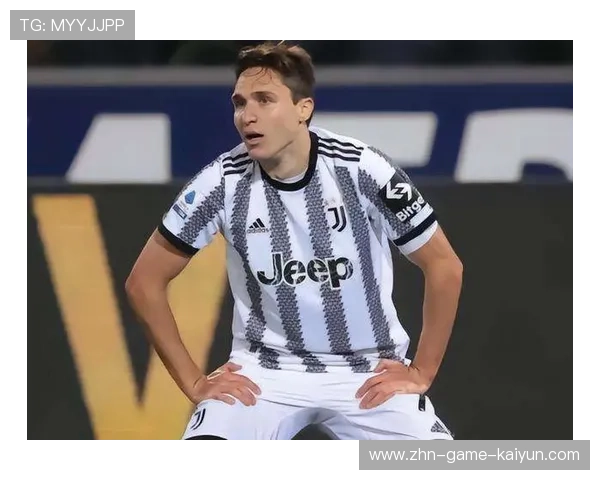 尤文快速推进一气呵成,基耶萨推射偏离目标 尤文快速推进一气呵成,基耶萨推射偏离目标