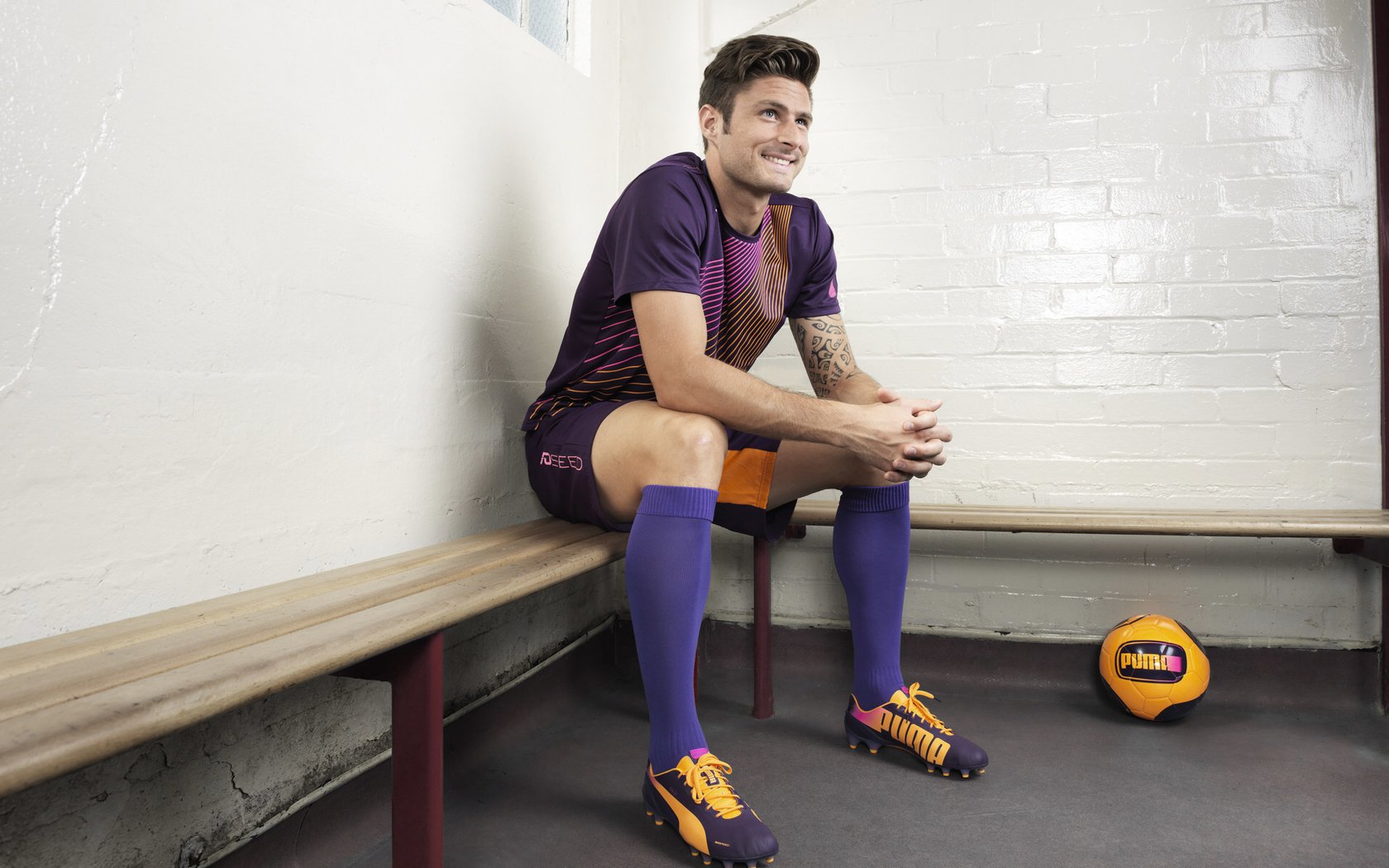 足球赛事观看人数增长，足球赛观众最多有多少人