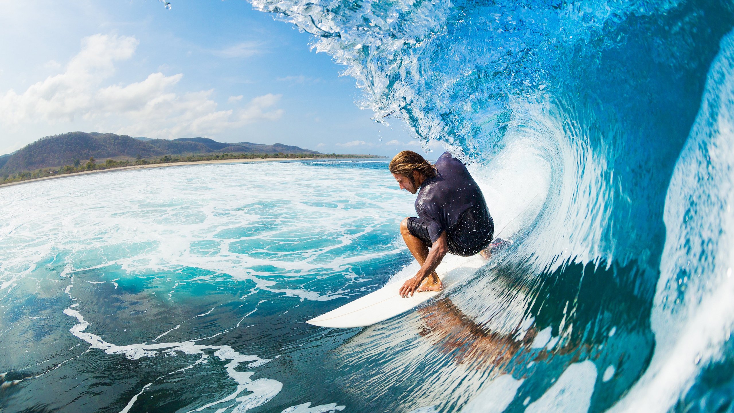 中国短道速滑世界杯名古屋站 女子银牌选手外道超越成赛场焦点，中国短道速滑队女子